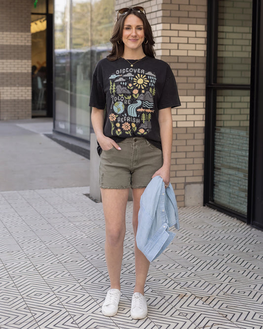 Boyfriend Fit Graphic Tee - Discover, Explore, Refresh Black graphic tee