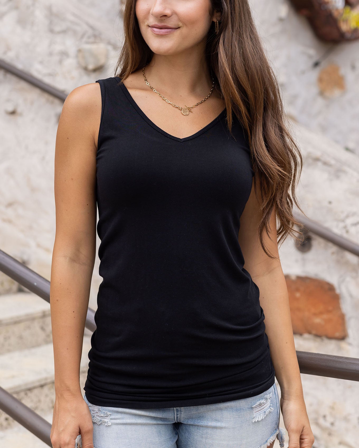 black tank top womens