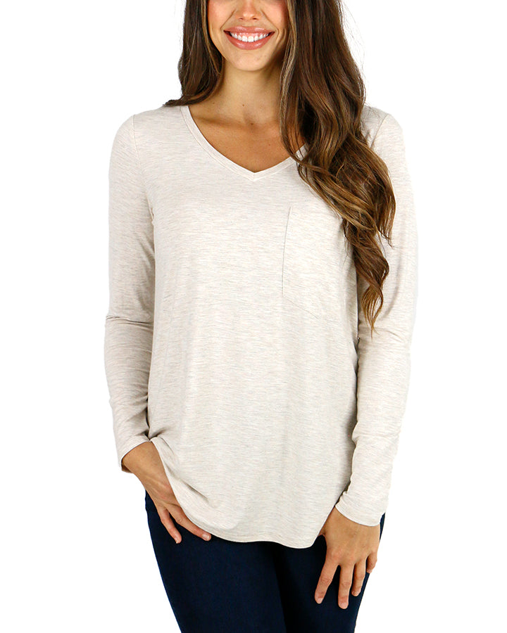 Long sleeve pocket tee I Women's long sleeve tee oatmeal model outfit