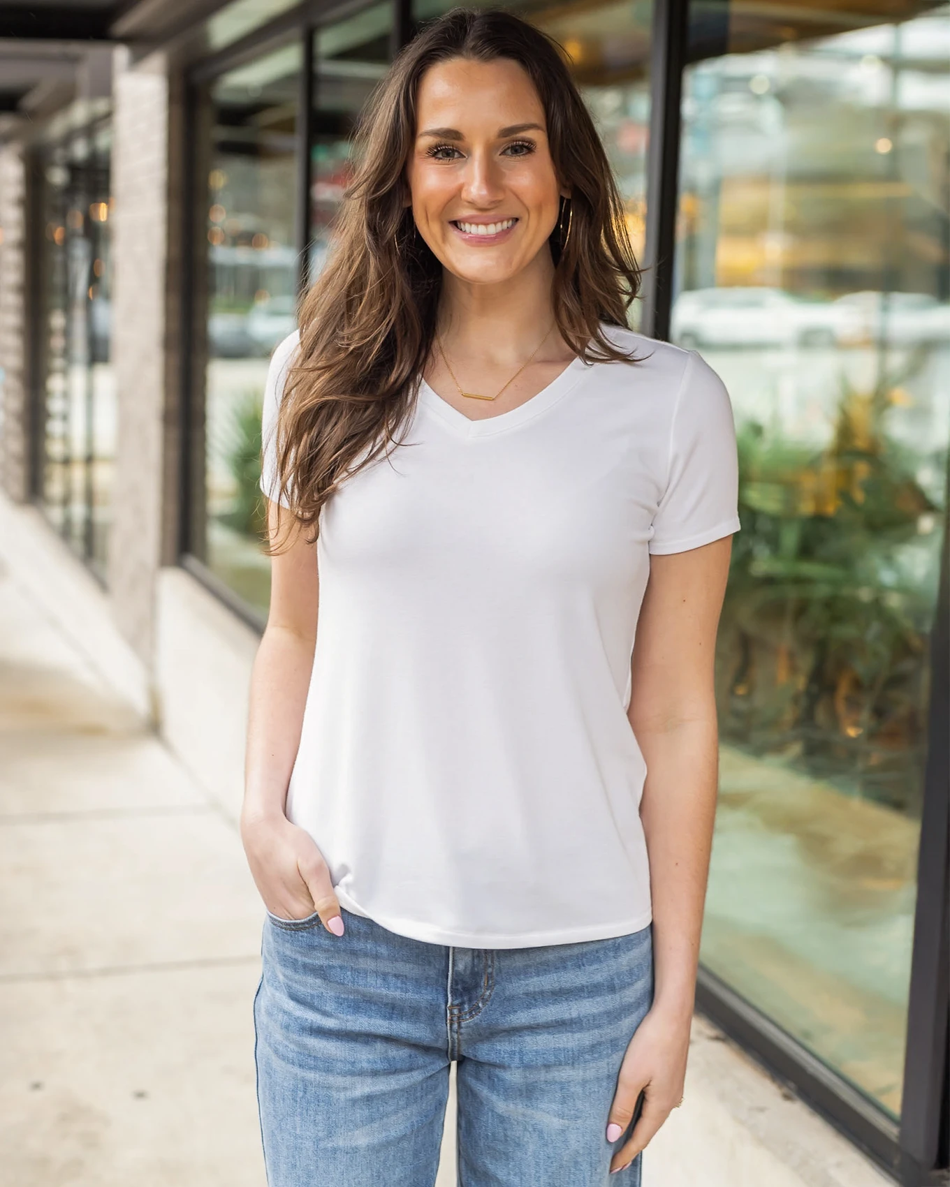 Best Fit V-Neck Tee in Ivory