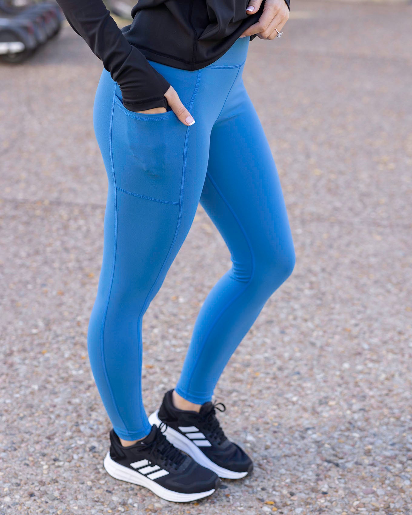 Side view of Pacific Blue Best Squat Proof Pocket Leggings