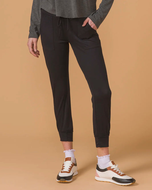 Live In Lounger Light Weight in Black