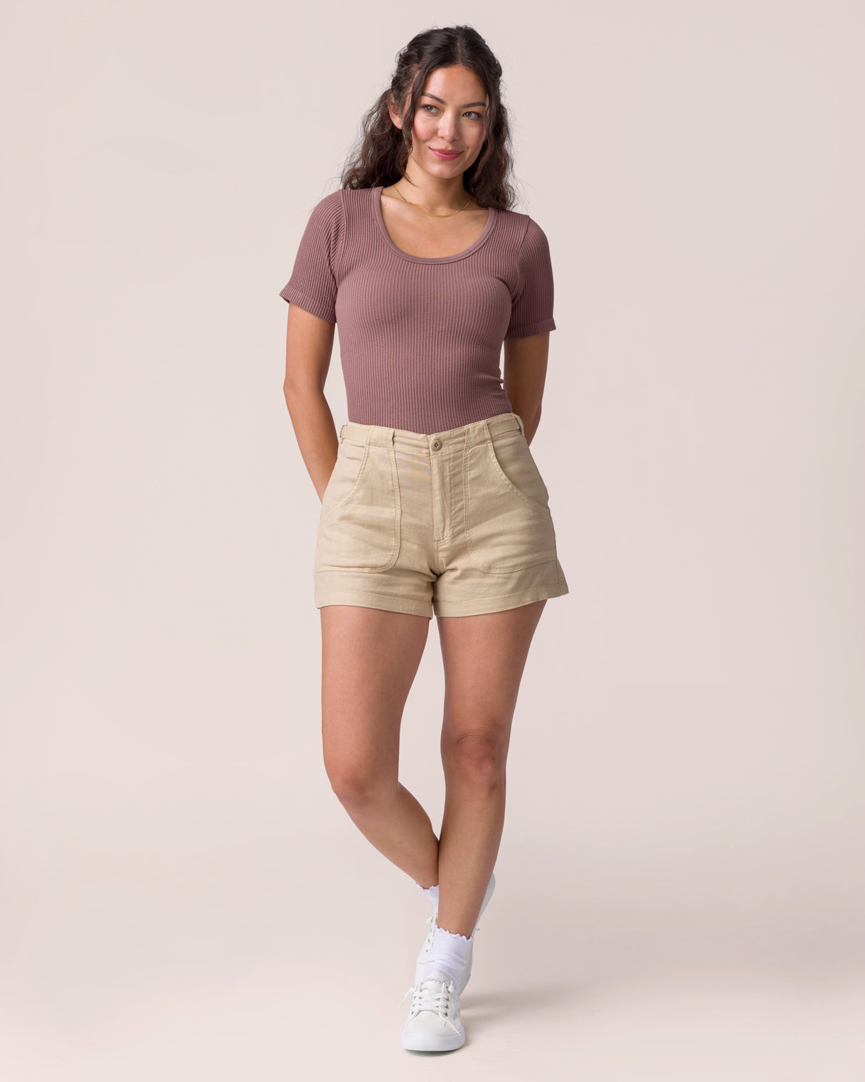Classic Comfort Linen Shorts in Khaki