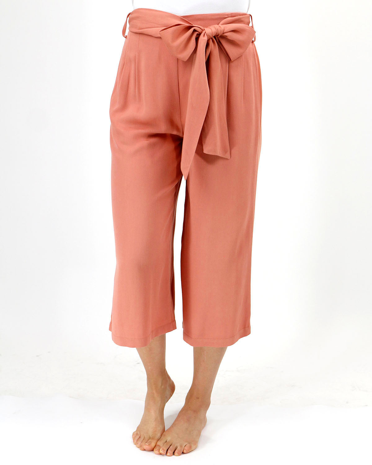 wide leg high rise cropped pants