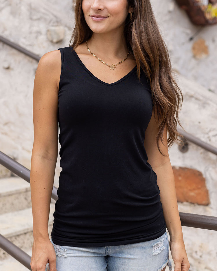 black tank top womens