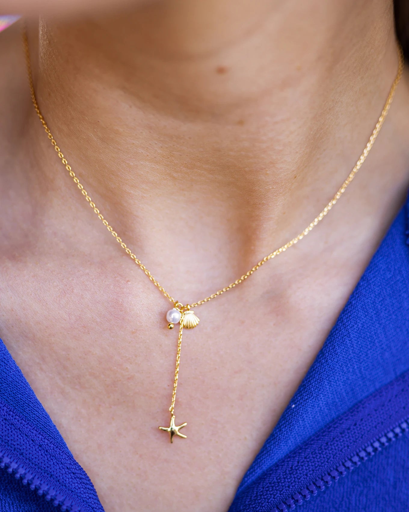 Seashells Drop Necklace in Gold