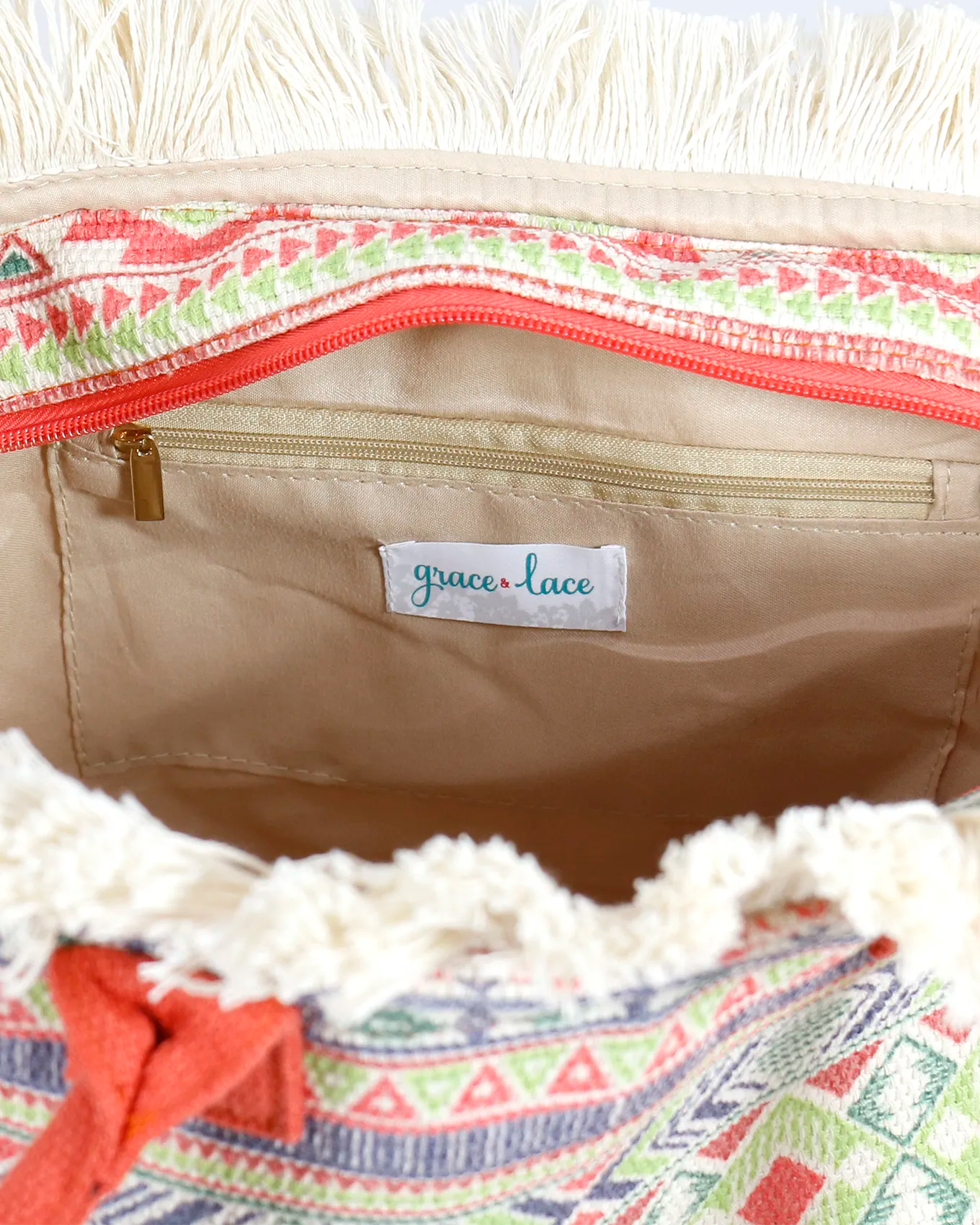 Summer Fringe Tote in Aztec