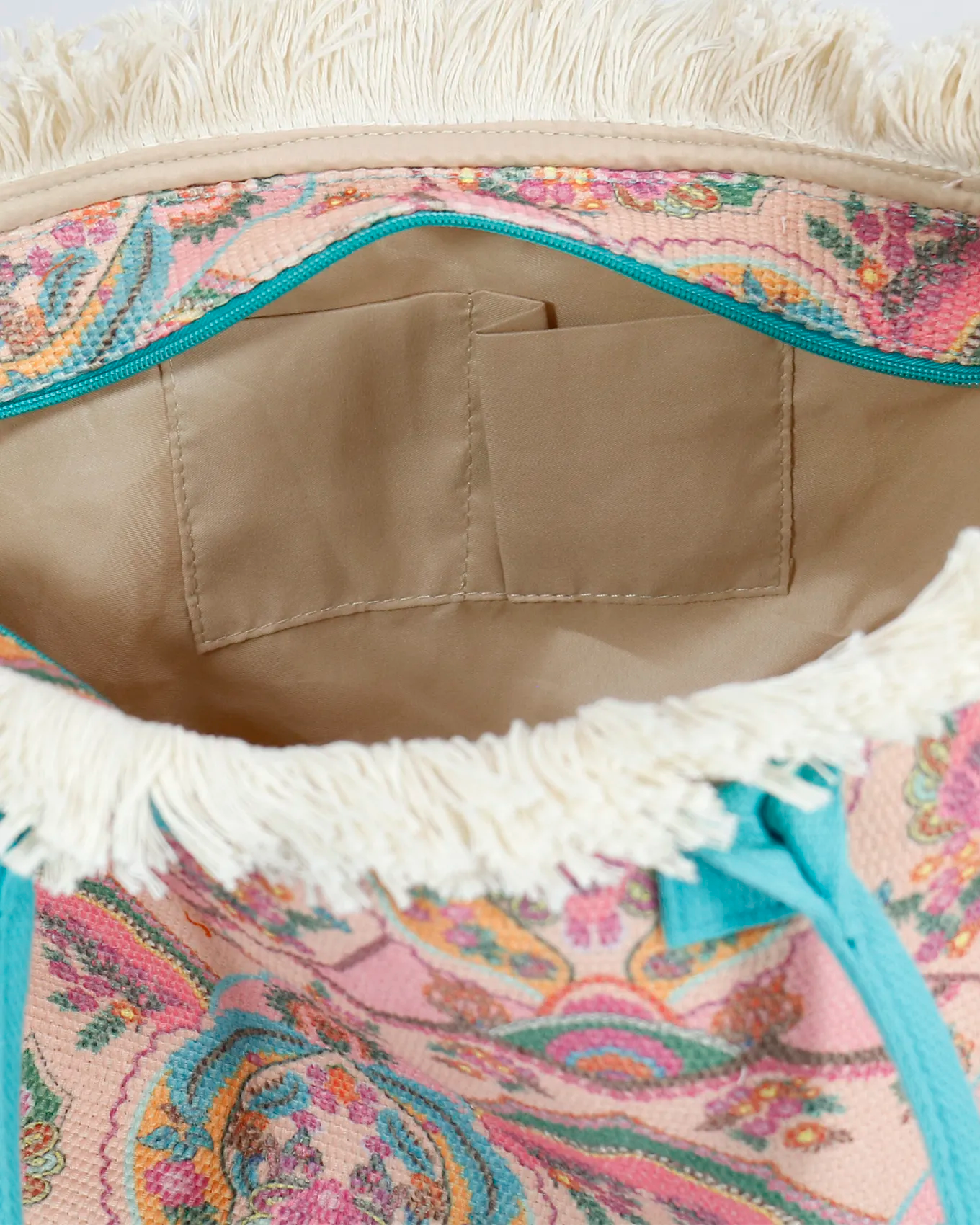 Summer Fringe Tote in Tapestry