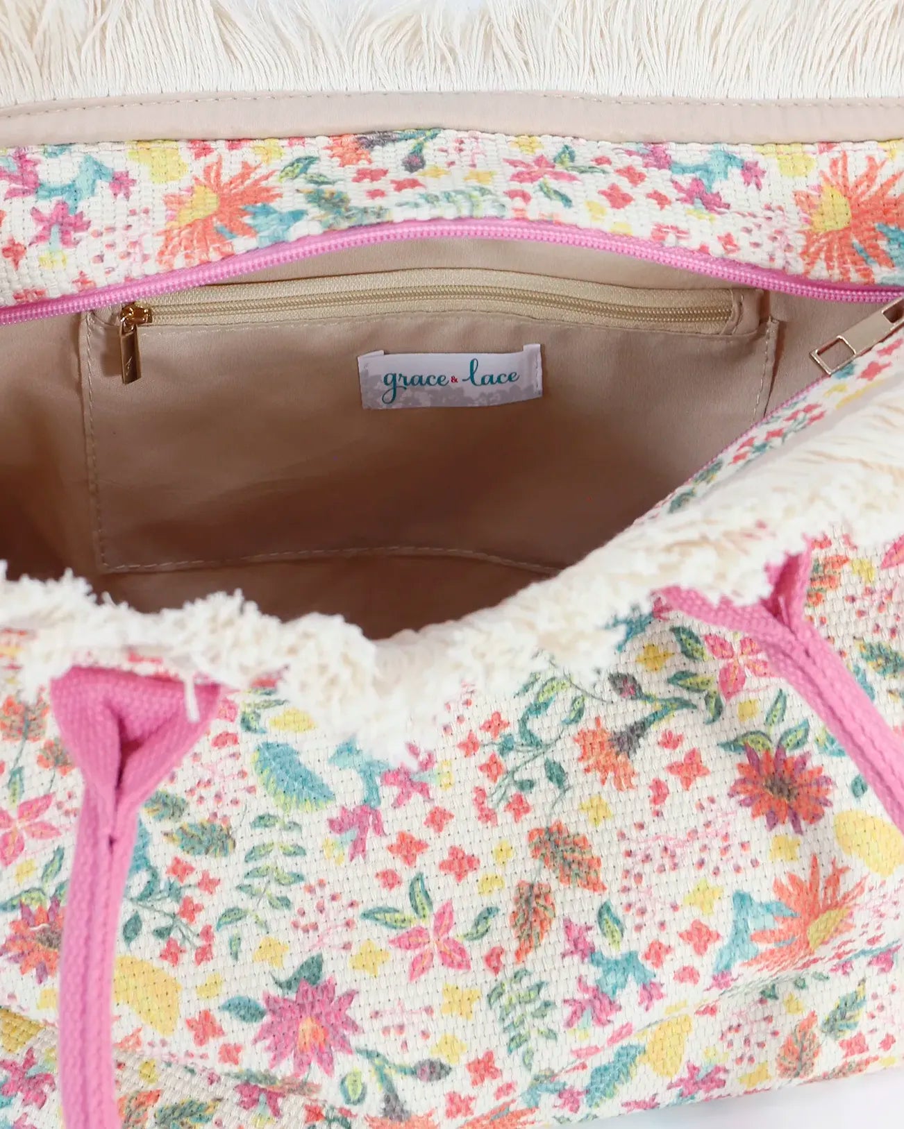 Summer Fringe Tote in Wild Flower