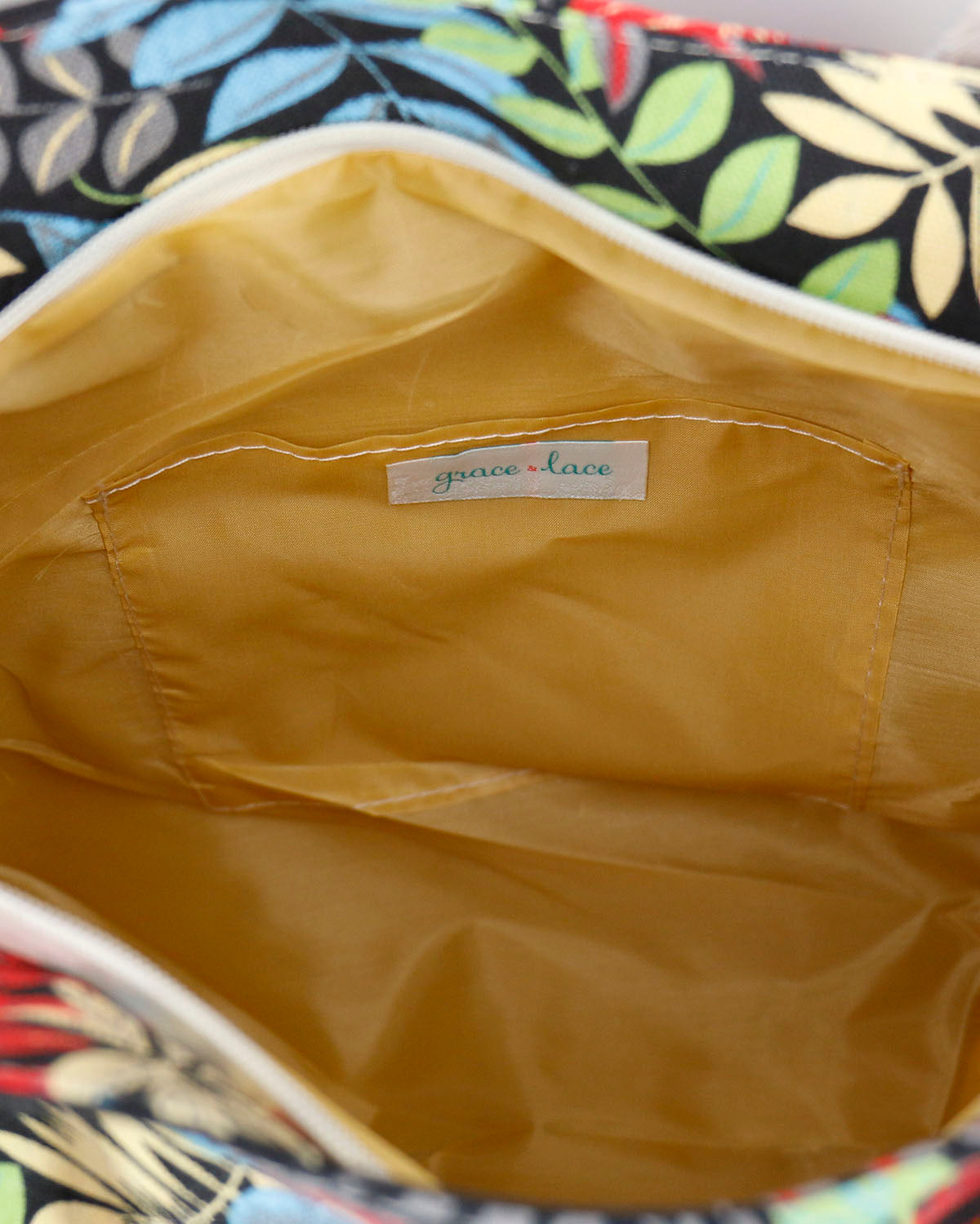 Summer Tote Bag Tropical Leaf Open Zipper