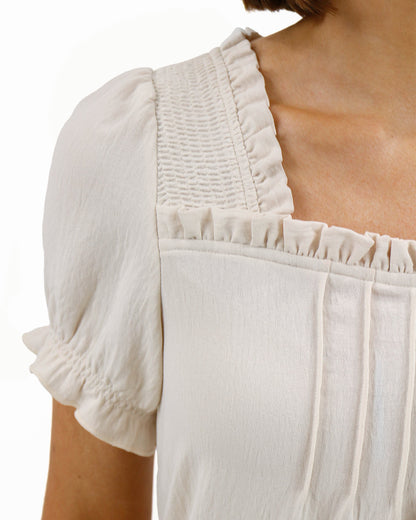 Puff sleeved top