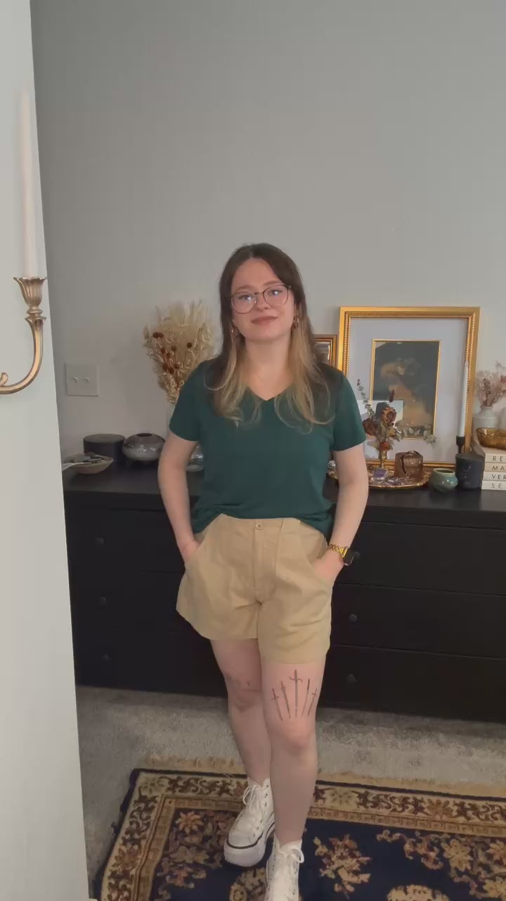 Emma Try-on Linen Shorts and Best Fit V-neck