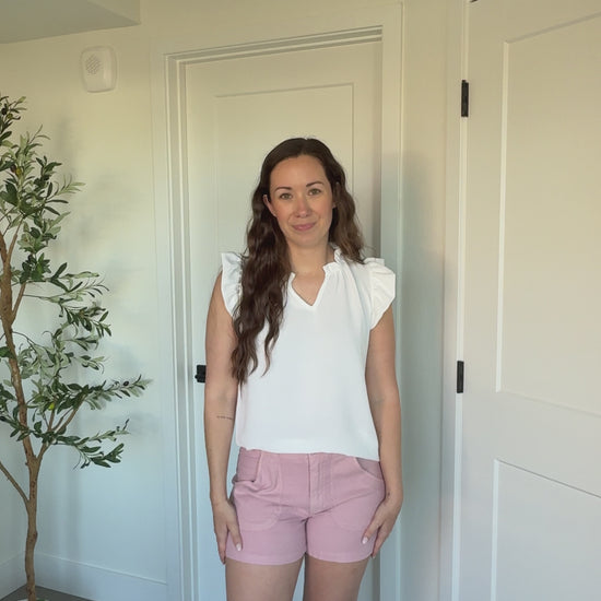 Kaitlyn wearing Classic Linen Shorts in Blush