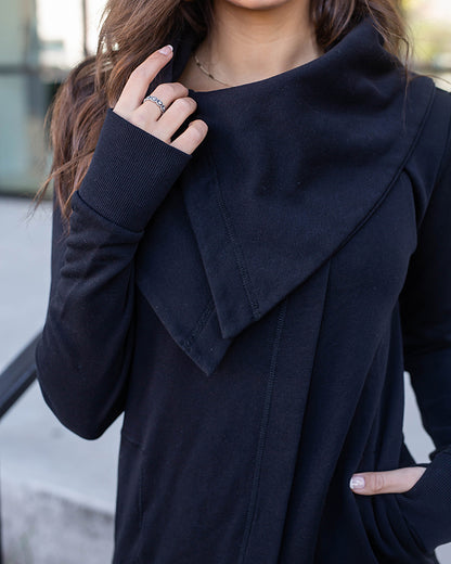 Fleece Wrap Up in Black