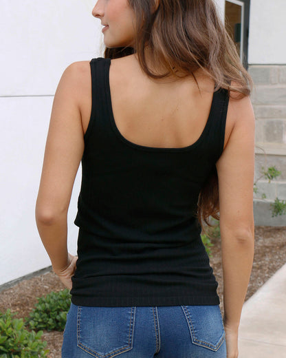 back view of black seamless ribbed tank