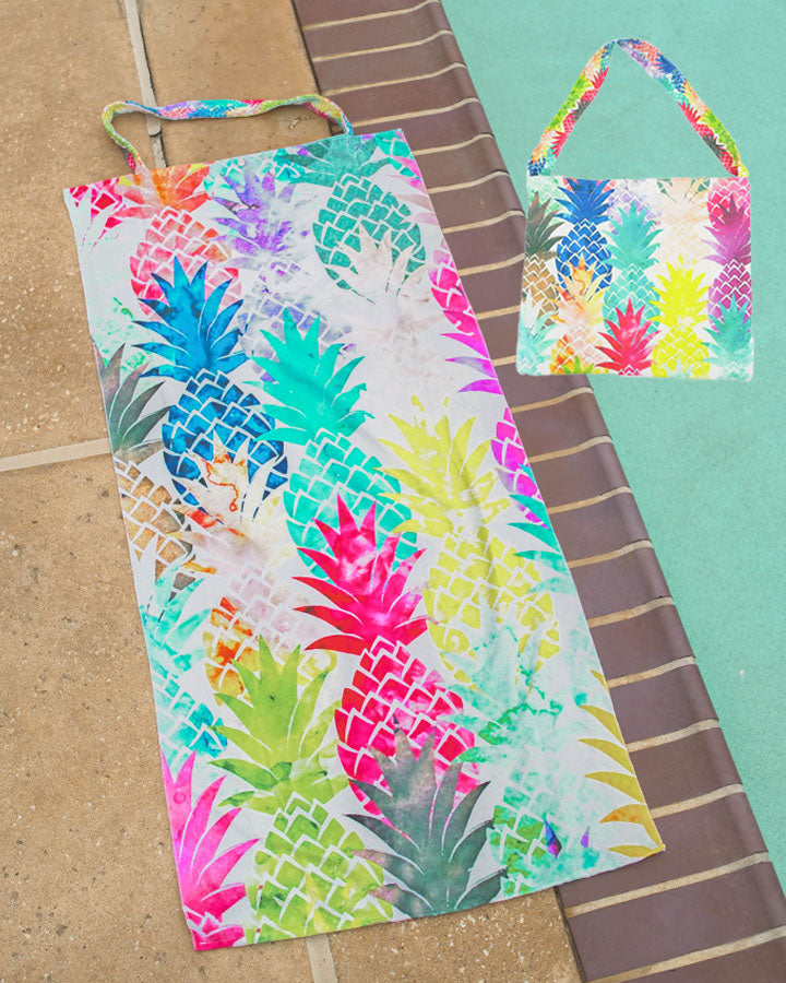 Convertible Beach Towel Bag in Tropical Pineapple
