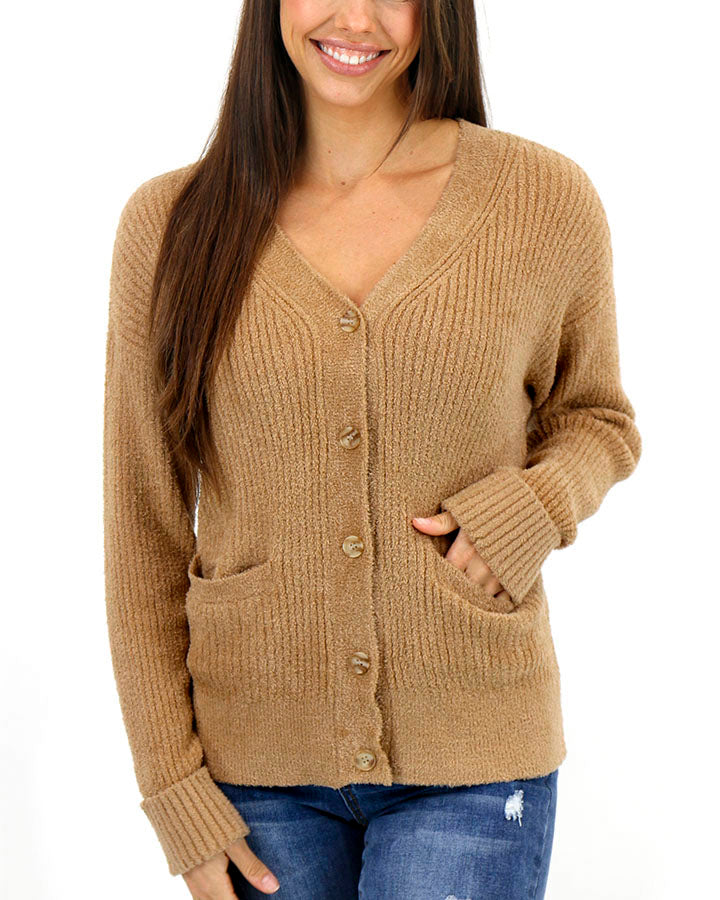 Bambü Ribbed Button Cardigan in Camel
