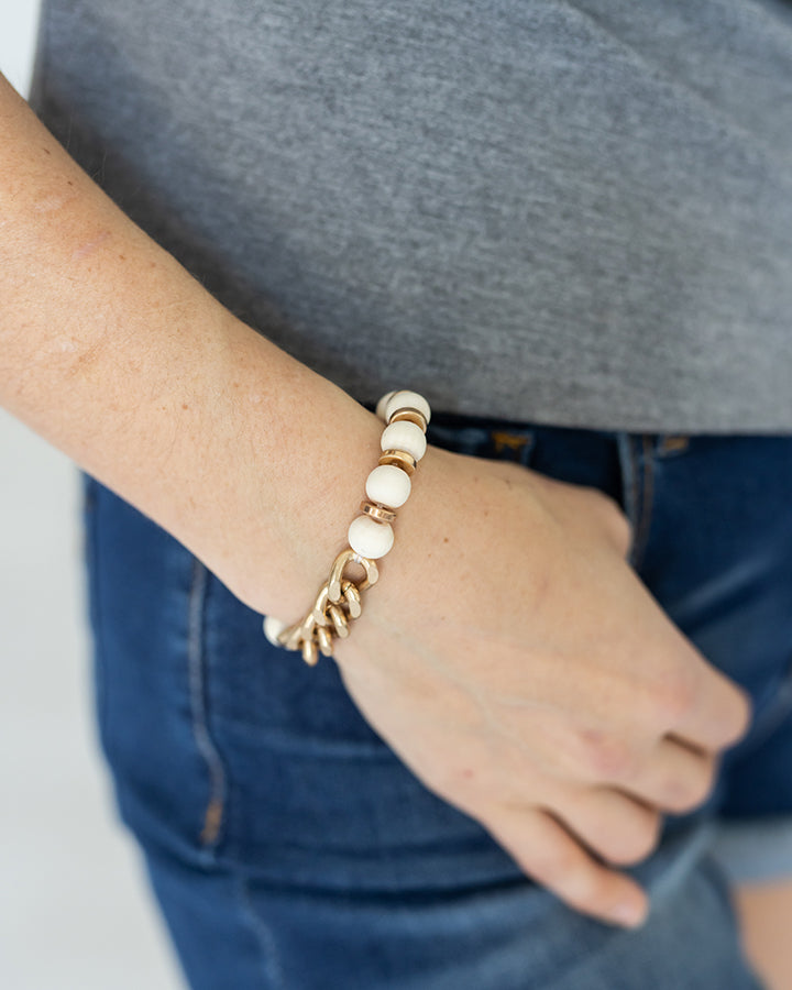 front view of beaded chain bracelet in ivory