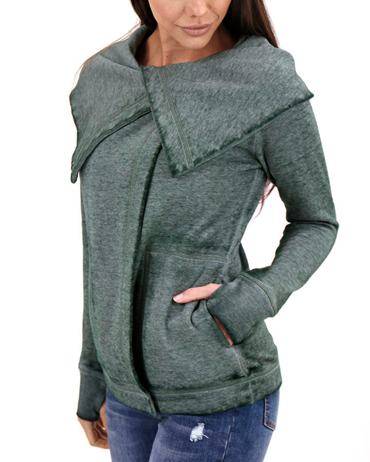 Fleece Wrap Up in Washed Evergreen