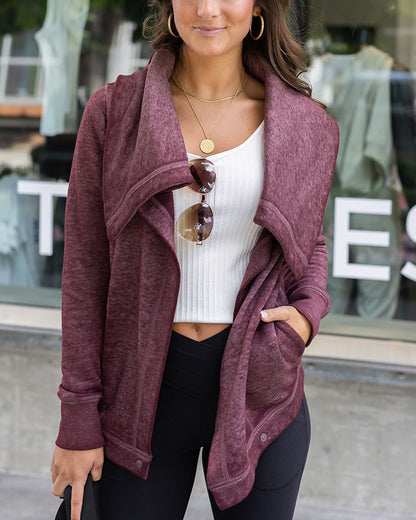 Fleece Wrap Up in Washed Wine