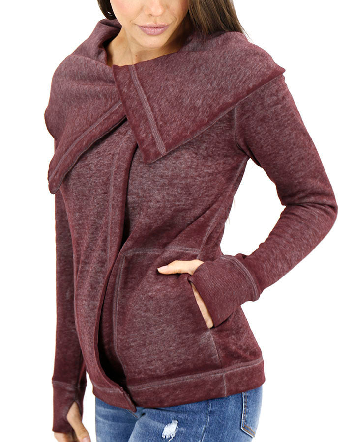 Fleece Wrap Up in Washed Wine