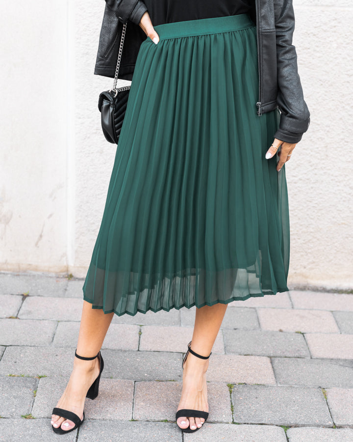 Holiday Pleated Skirt in Emerald
