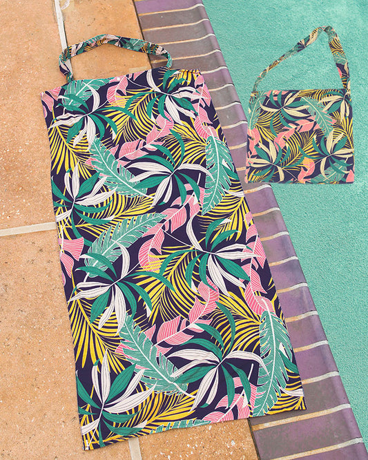 Convertible Beach Towel Bag in Panama Leaves