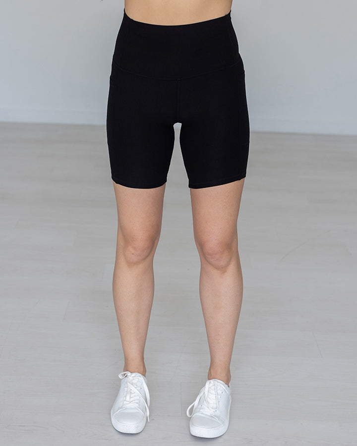 Live-In Pocket Biker Shorts in Black