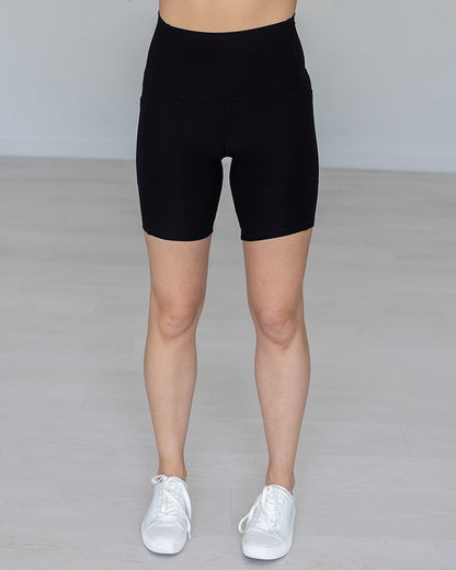 Live-In Pocket Biker Shorts in Black