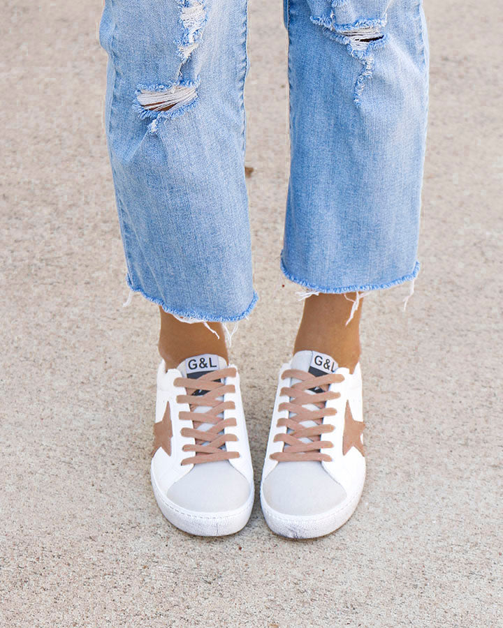 Star Sneaker in White Neutral